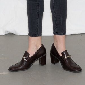 Y2k brown leather loafer heels size 10 leather dolcis with silver details